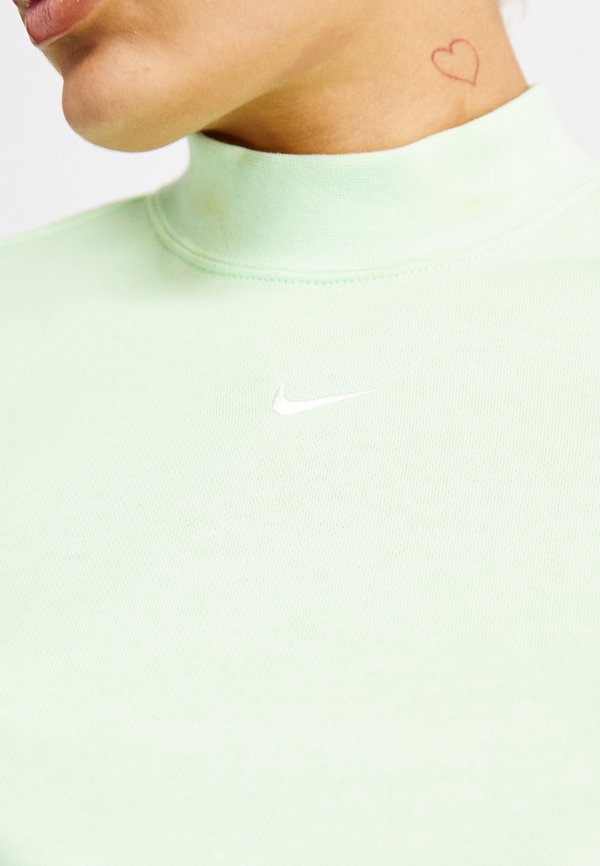 Nike Sportswear CREW