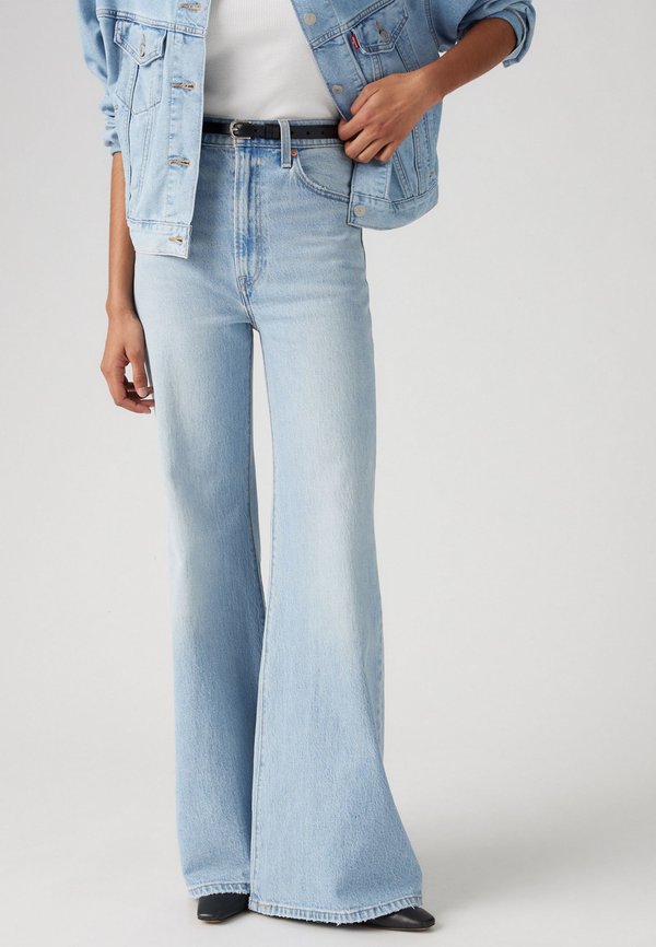 Levi's® RIBCAGE BELLS