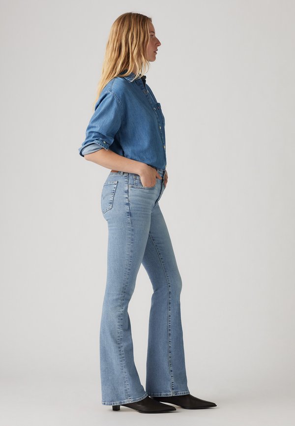 Levi's® 726® HIGH RISE FLARE