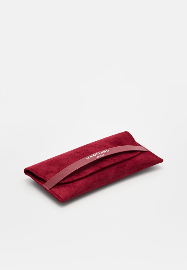 MARCIANO BY GUESS