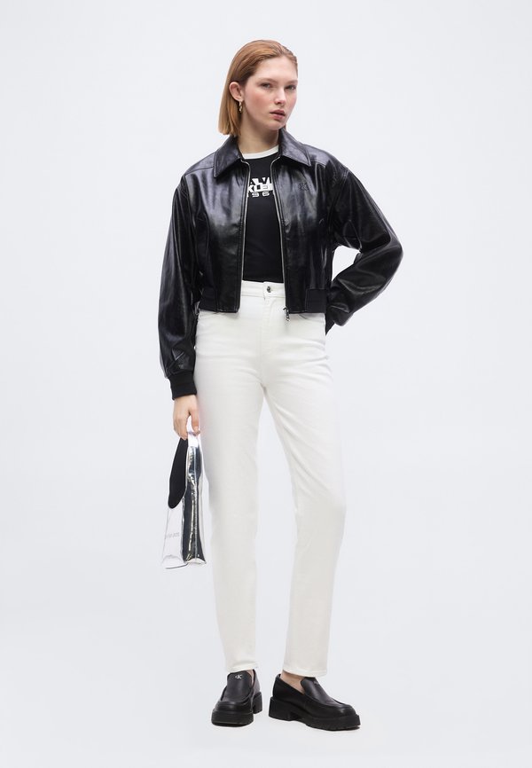 Calvin Klein Jeans MOM
