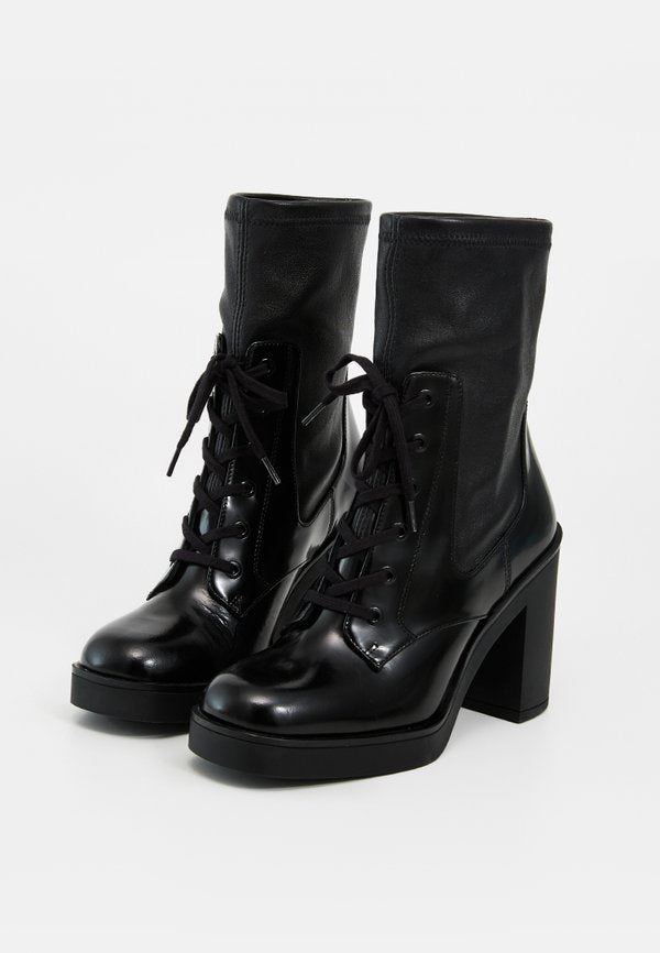 Stuart Weitzman EVERITT