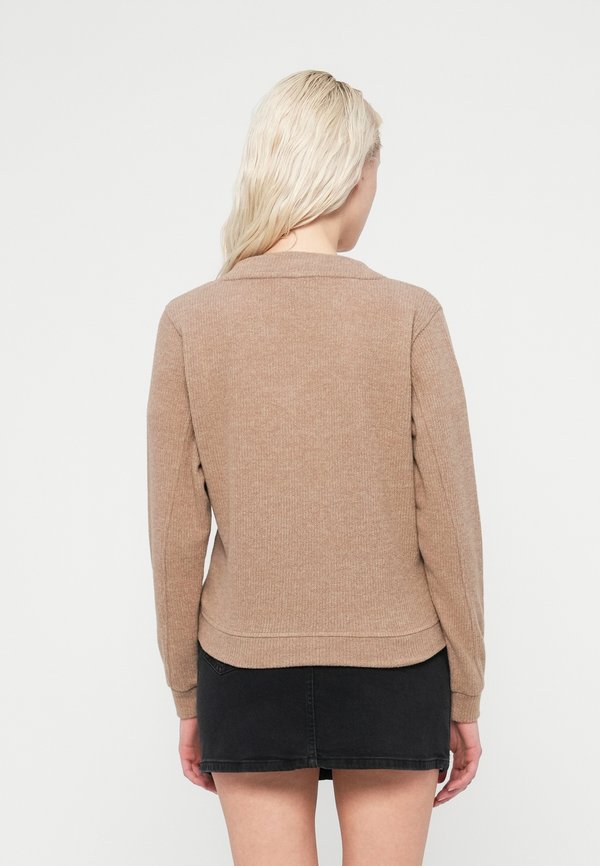 ONLY ONLPAOLA V NECK