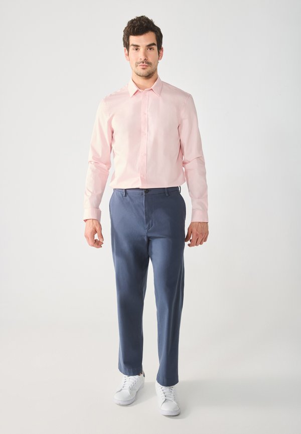 Pier One by Zalando