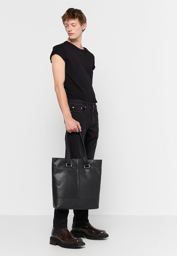 BLK DNM FULTON