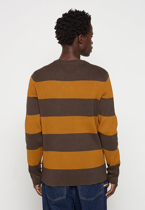 Lindbergh RELAXED FIT