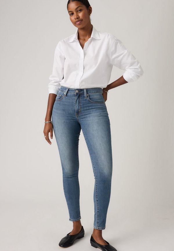 Levi's® 721® HIGH RISE SKINNY
