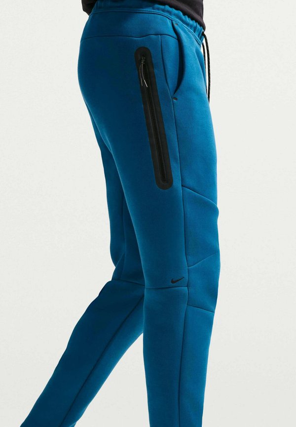 Nike Sportswear