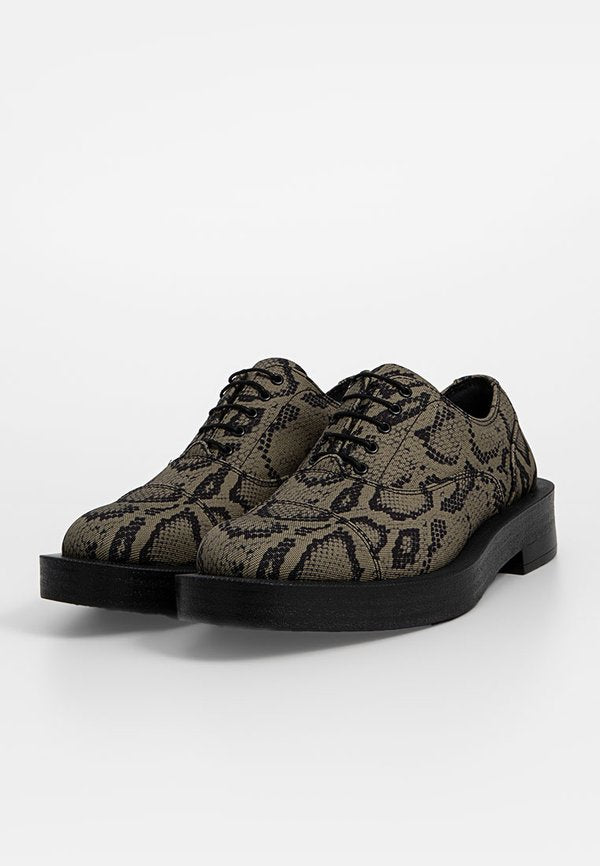 Clarks CUR