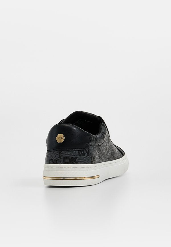 DKNY COURT