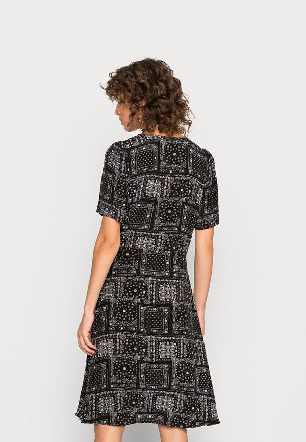 JUST FEMALE MIRACLE DRESS