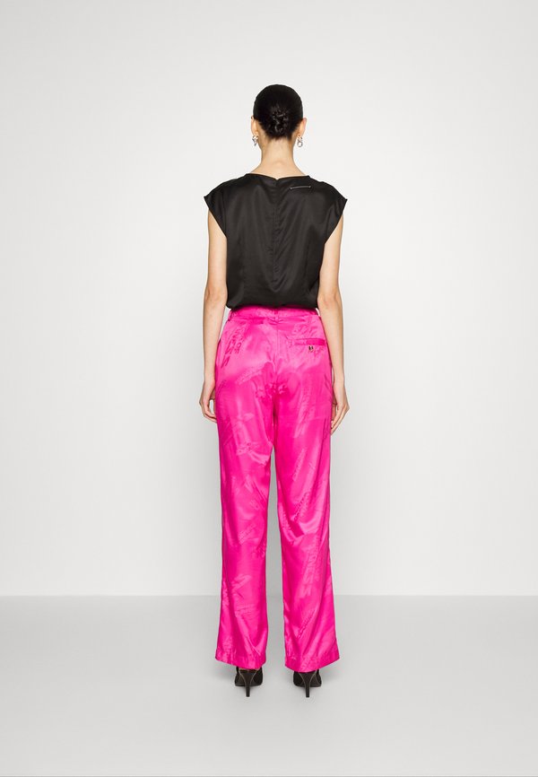 Han Kjøbenhavn HIGH RISE SUIT TROUSERS