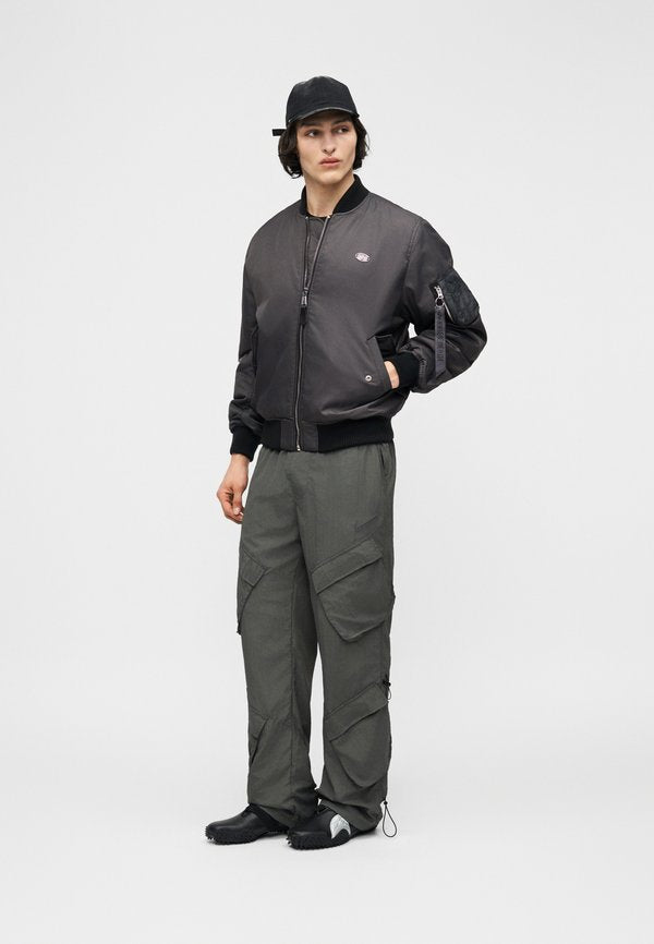 Alpha Industries WORLD LOGO
