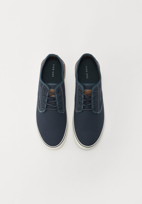Pier One by Zalando
