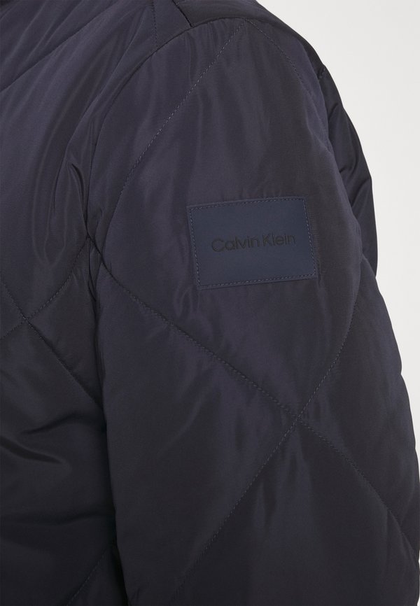 Calvin Klein SIGNATURE QUILT
