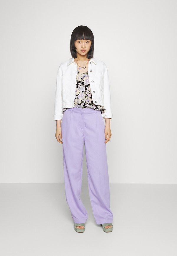 Pieces Petite PCNYA SLIP