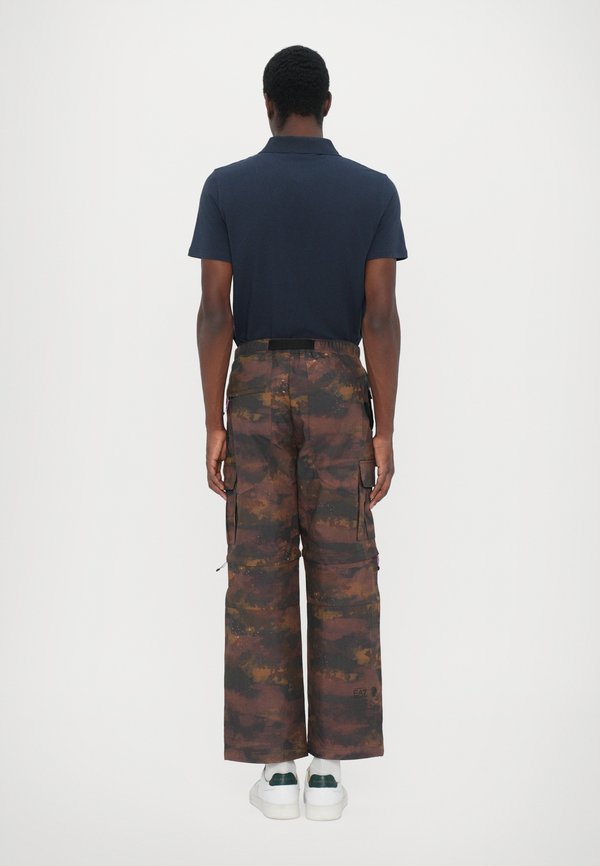 EA7 Emporio Armani TROUSER
