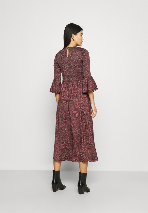 Who What Wear SMOCKED DRESS