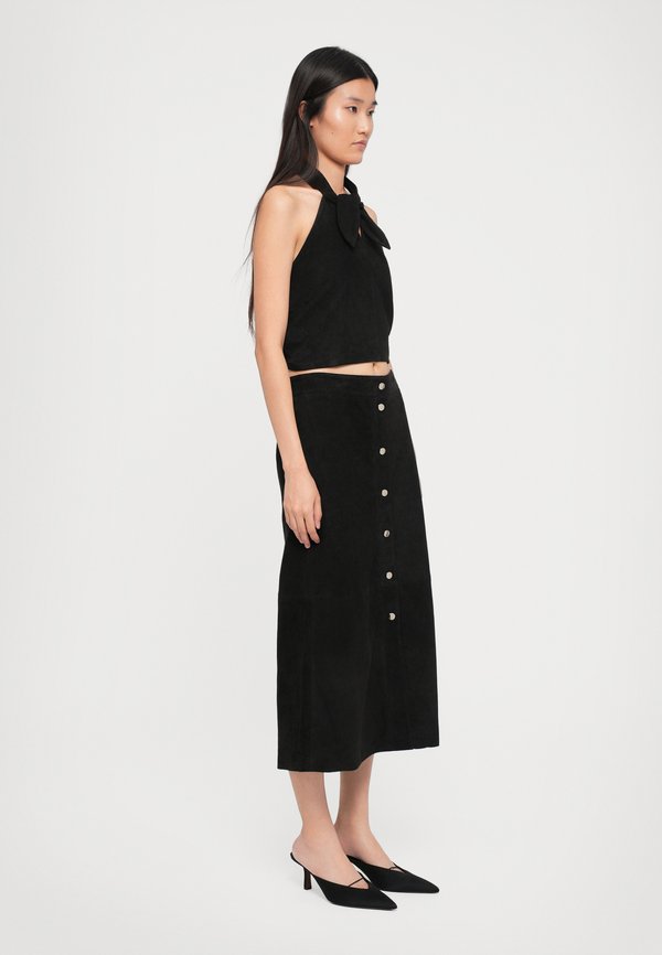 STUDIO ID TIE NECK HALTER