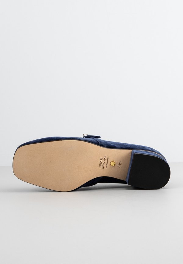Stuart Weitzman GEO