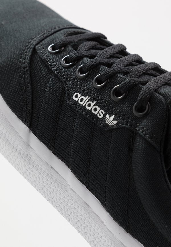 adidas Originals 3MC VULC