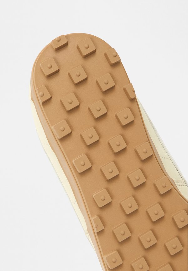 Nike Sportswear ASTROGRABBER
