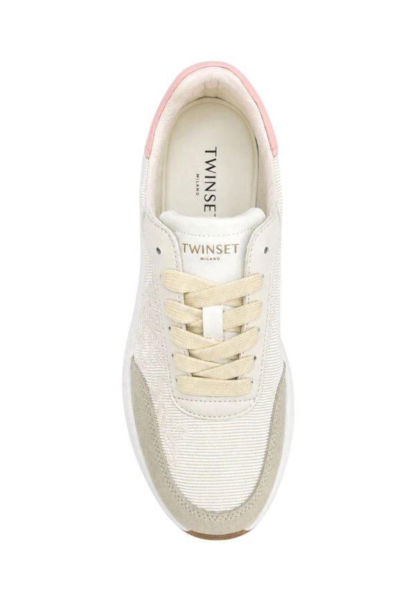 TWINSET