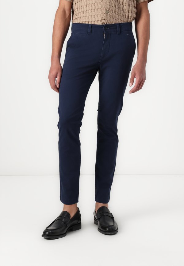 DOCKERS ALPHA SKINNY