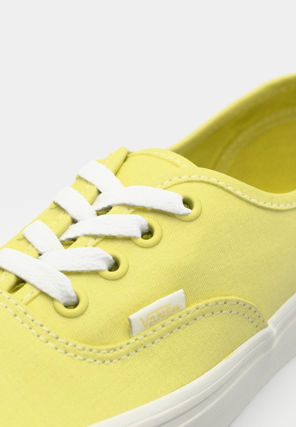 Vans AUTHENTIC UNISEX