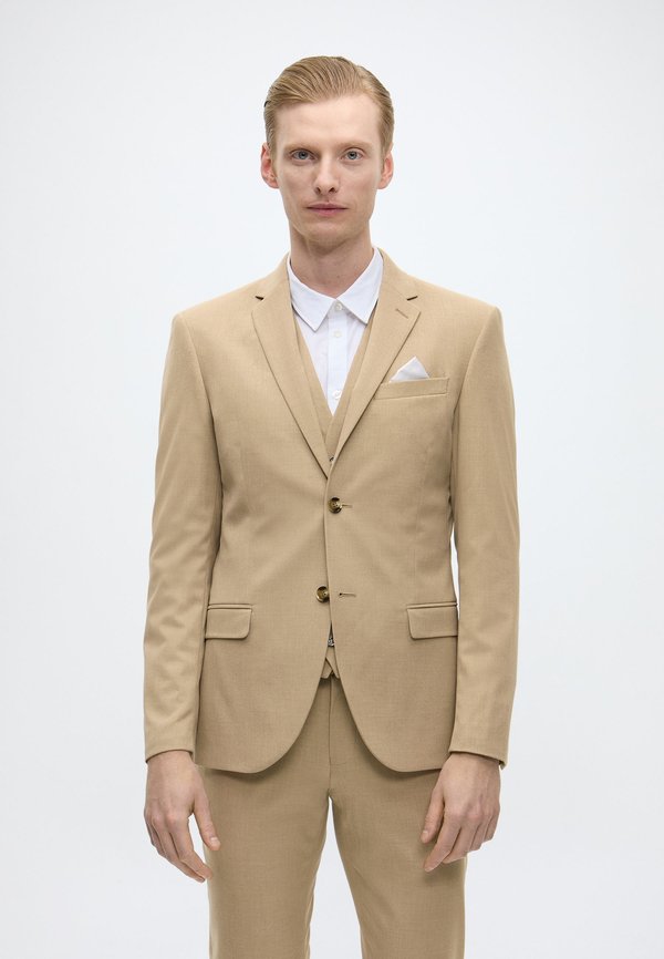 Isaac Dewhirst TOM 3PC SUIT
