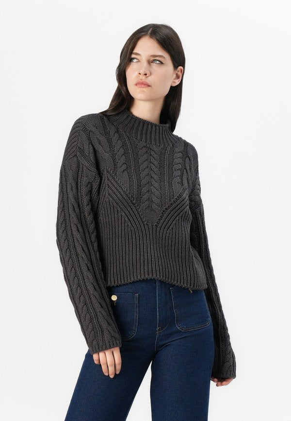 Noisy May Cable knit