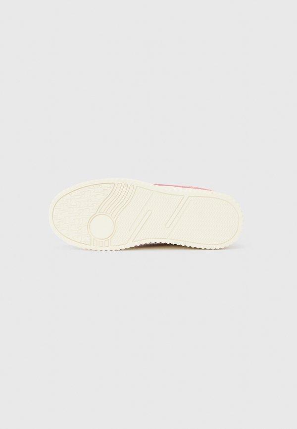 Diadora JACE