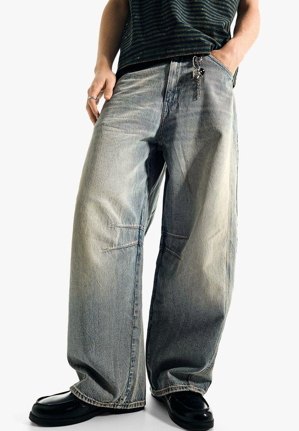 Bershka BARREL JEANS - Baggy Jeans - light blue