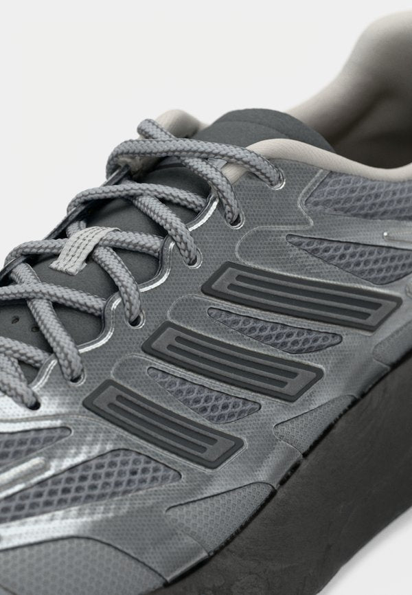 adidas Originals ADIZERO ARUKU UNISEX