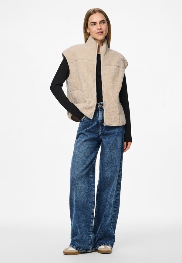 Pieces PCSADIA TEDDY VEST NOOS BC