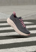 HOKA CLIFTON 10