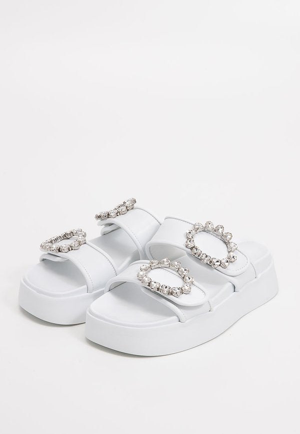 CHIARA FERRAGNI INFINITY LOVE