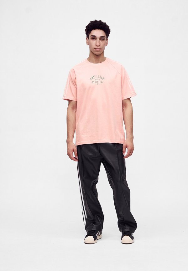 adidas Originals RINGER TEE