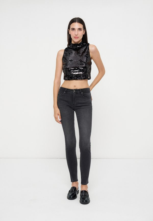 Armani Exchange