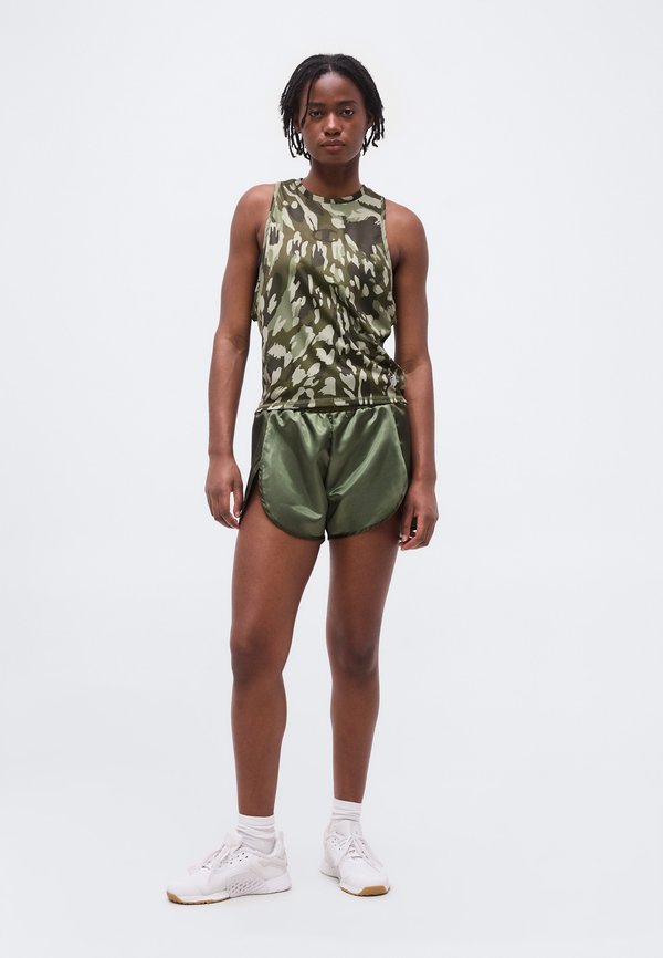 Champion TRAINING TANK COMBAT