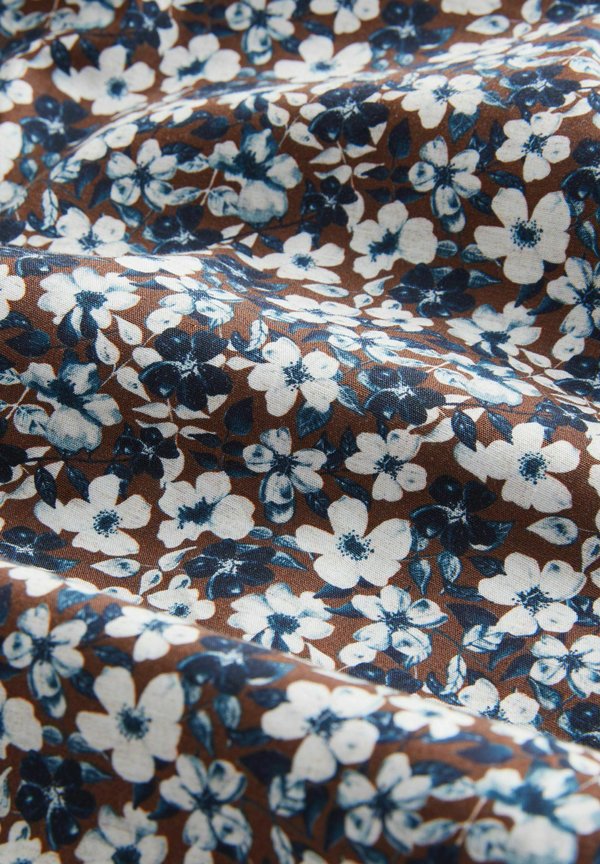 Next REGULAR FIT - SIGNATURE SINGLE CUFF MADE FROM PRINTED IN ITALY