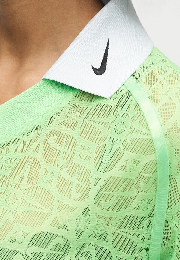 Nike Sportswear STREET