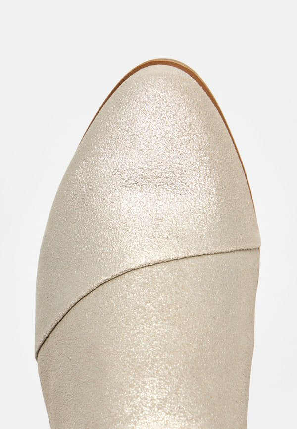 TOMS JADE