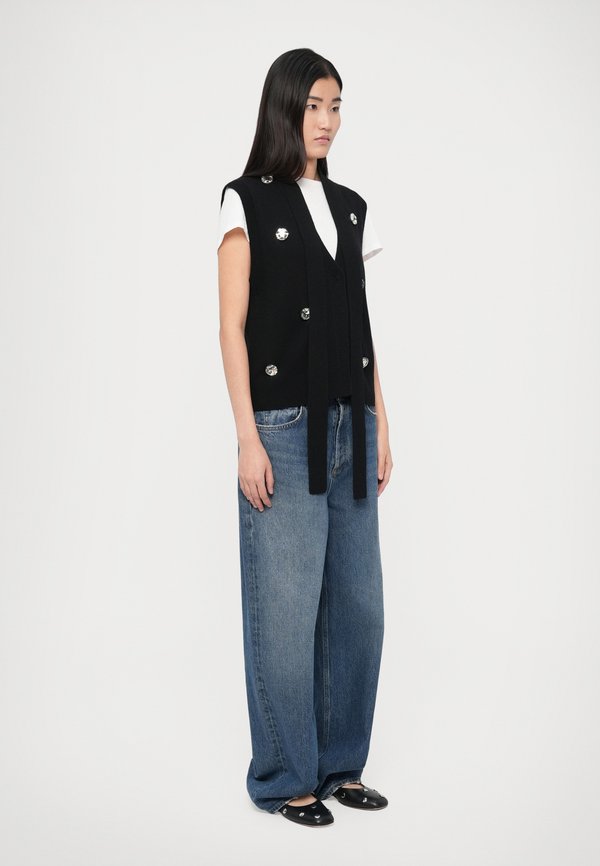 MAX&Co. TEORIA STRICKWESTE