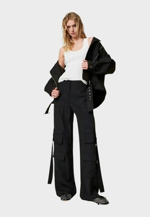 TWINSET