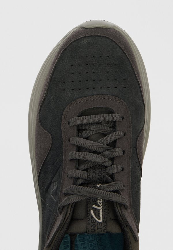 Clarks LT360