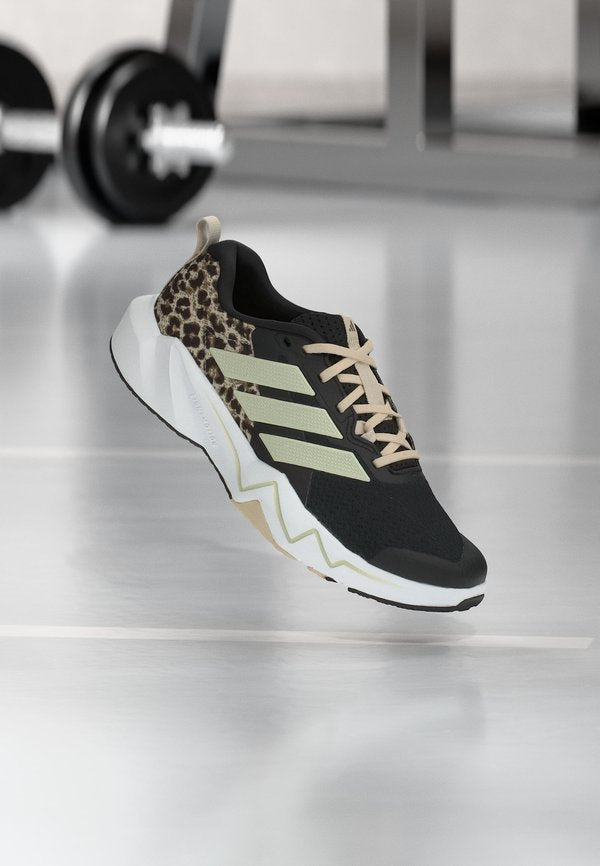 adidas Performance RAPIDMOVE GO - Training shoe - core black/ice gold-coloured metallic