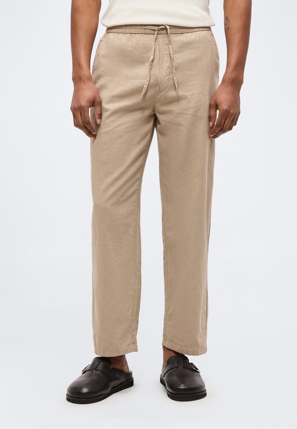 Lindbergh WIDE FIT PANTS