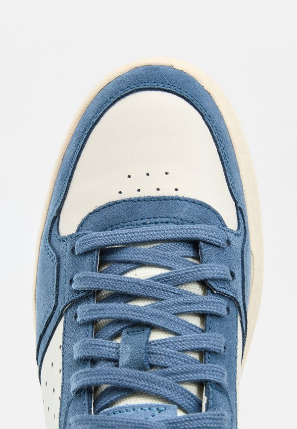 Clarks COURTLITE2