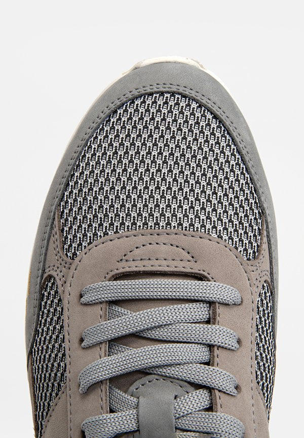 Filling Pieces JET
